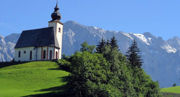 Ferienwohnungen Und Apartment Gasthaus Dorfstub'n Dienten Am Hochkönig outside