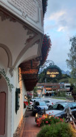 Ferienwohnungen Und Apartment Gasthaus Dorfstub'n Dienten Am Hochkönig outside