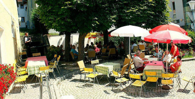 Zehethofer Gasthof KG, Gasthaus zur goldenen Sense outside