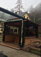 Cafe-Tatzer outside