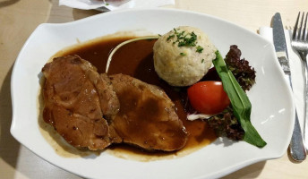 Landgasthaus Lindabrunn food