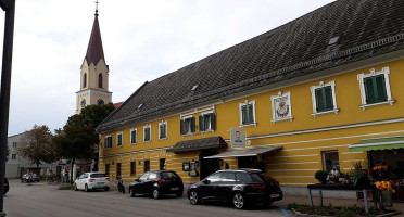 Gasthof Roitmeier outside