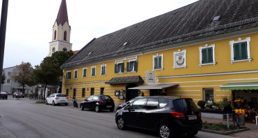 Gasthof Roitmeier outside