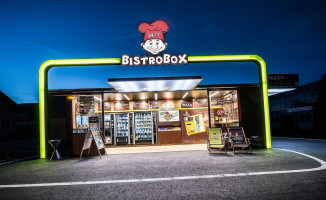 Bistrobox outside