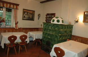 Landgasthaus Lausegger inside