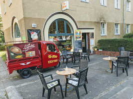 Tio Bito Latin Food outside