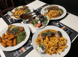 Bistro Rockcafe Zeitlos food