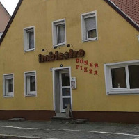 Imbisstro Doener Pizza outside