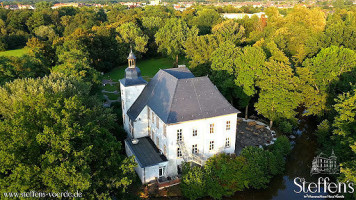 Steffen's Im Wasserschloss Haus Voerde outside