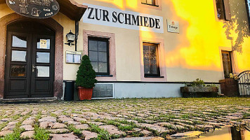 Gasthof Zur Schmiede outside