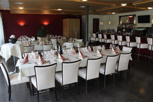Green Inn inside