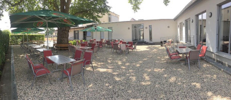 Restaurant TuS outside