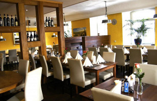 Trattoria Rotes Haus Brugg inside