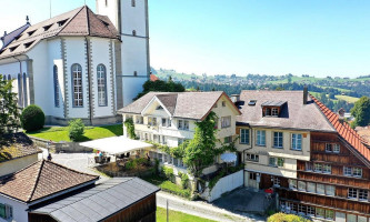Gasthaus Zum Hirschen outside
