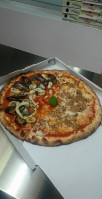 Pronto Pizza Damiano food