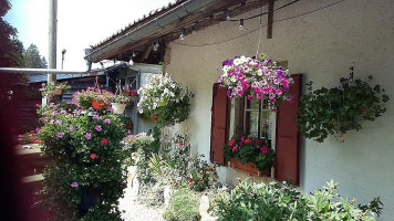 Chez Katon à La Robellaz outside