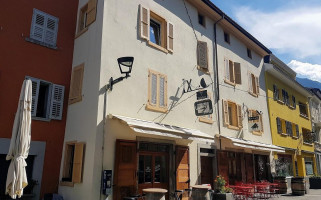 La Streif outside