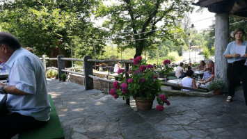Grotto Brunoni outside