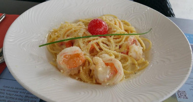 Giardino food