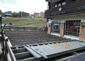 Berghaus Toni Bar Restaurant outside