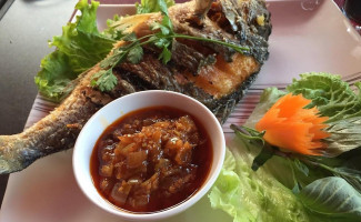 Chez Thoa food
