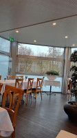 Gasthof Linde Mühlethal Ag inside