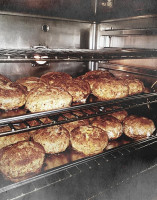 Bahnhöfli Wolhusen Die Kleine Kneipe food