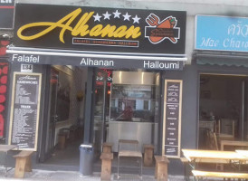 Alhanan outside