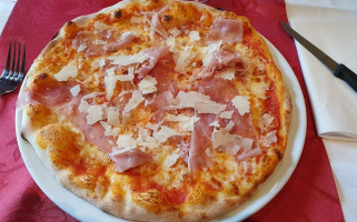 I Due Fratelli food