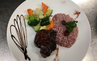 I Due Fratelli food