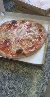 Pizzeria La Poste food