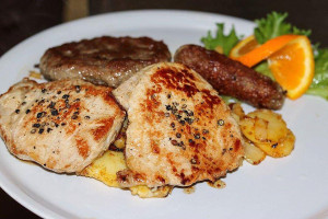 Aidenbacher Schnitzel Haus food
