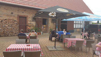 Landgasthaus Bubendorfer Hof outside