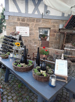 Im Schnitzbiegel · Weinstube outside