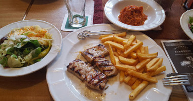 Akropolis food