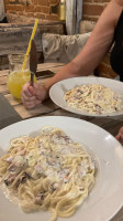 Presto Pizza food