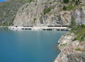 Restaurant Du Barrage D'emosson outside