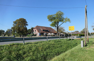 Landgasthof Graes outside