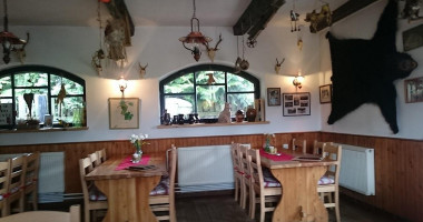 Hostinec U Pejska A Kočičky inside