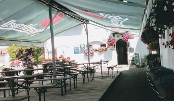 Hostinec U Pejska A Kočičky outside