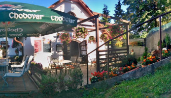 Hostinec U Pejska A Kočičky outside