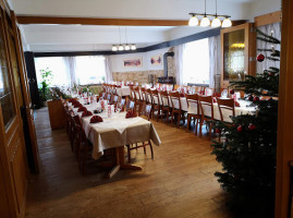 Gasthaus Zum Salmen inside