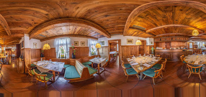 Weinschänke Schloss Groenesteyn inside