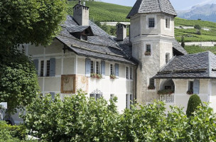 Château de Villa outside