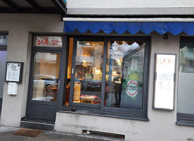 Bun Asia outside