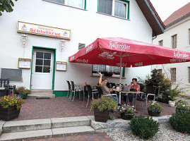 Schloßkrug Inh. Ekkehard Wrubel outside