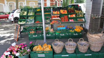 Delikatessen outside