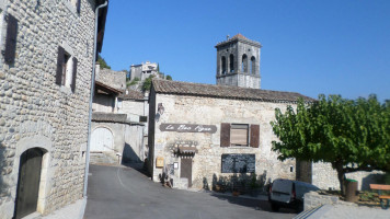 les Plânes outside