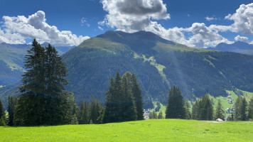 Strela-alp outside