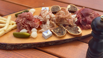 Strela-alp food